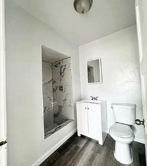 1112 Barberry Ln #6 — Photo 7