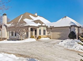 187 Stonebridge Rd, Mendota Heights, MN 55118