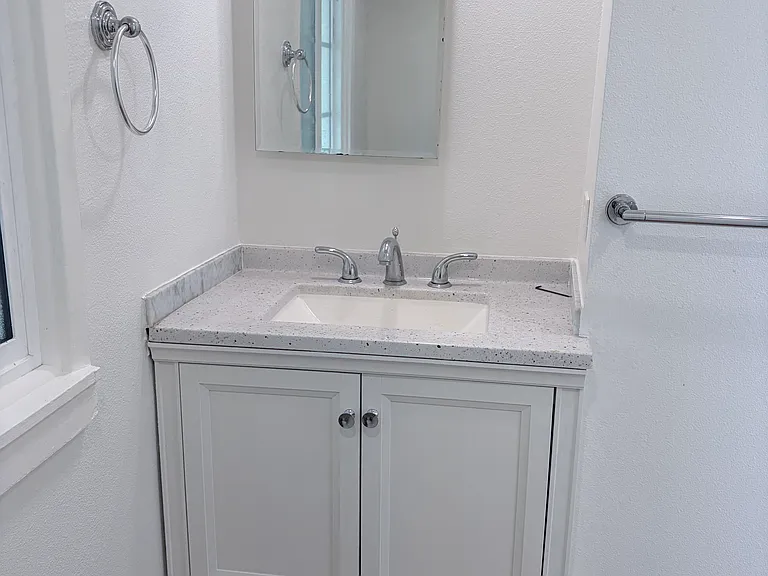 806 W Hamilton Ave — Photo 7