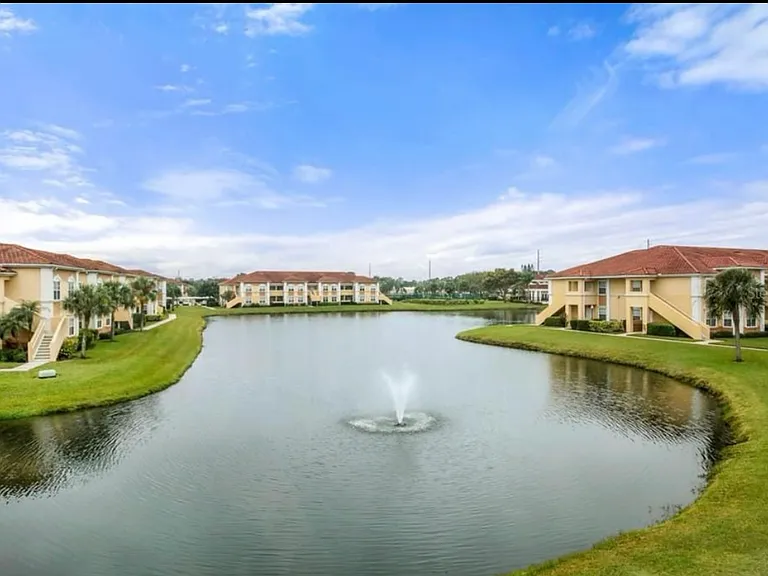 1010 Villagio Cir #108 — Photo 4