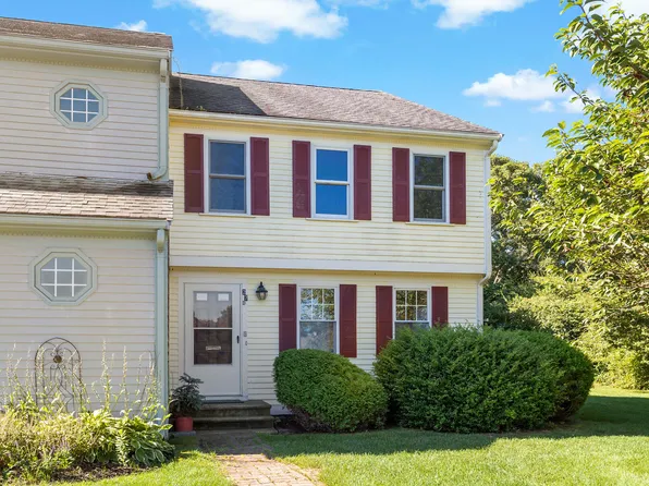 27 Woodview Drive #D, Falmouth, MA 02540