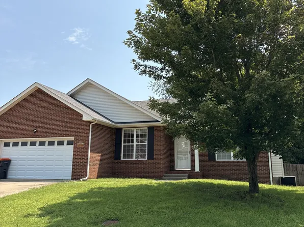 321 Maple Park Dr, Clarksville, TN 37040