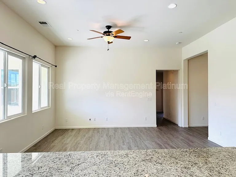 7605 E Giavanna Ave — Photo 13