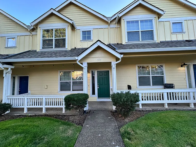 3162 NW Shooting Star Dr — Photo 2