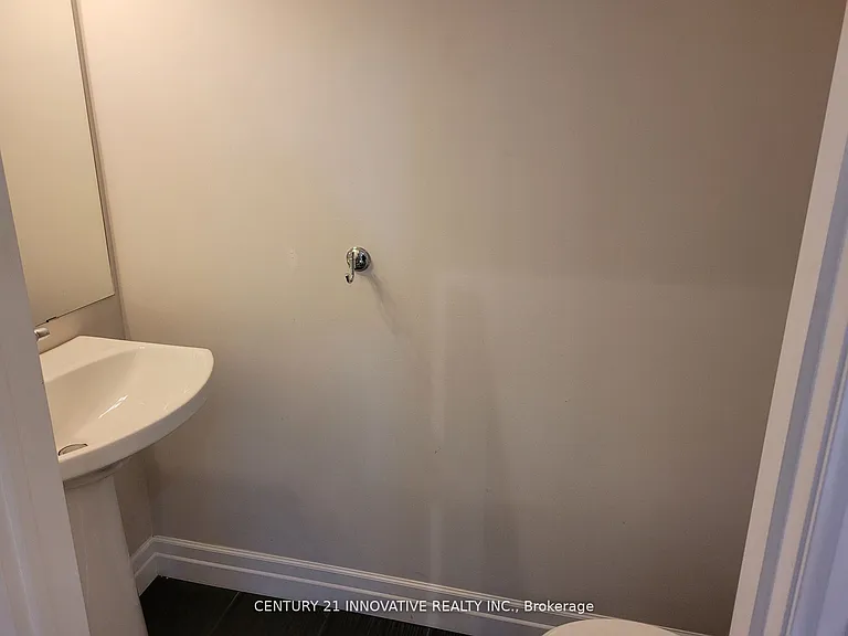 70 Plains Rd W #38 — Photo 22