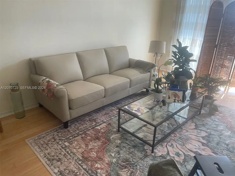 2401 NE 65th St #511 — Photo 3