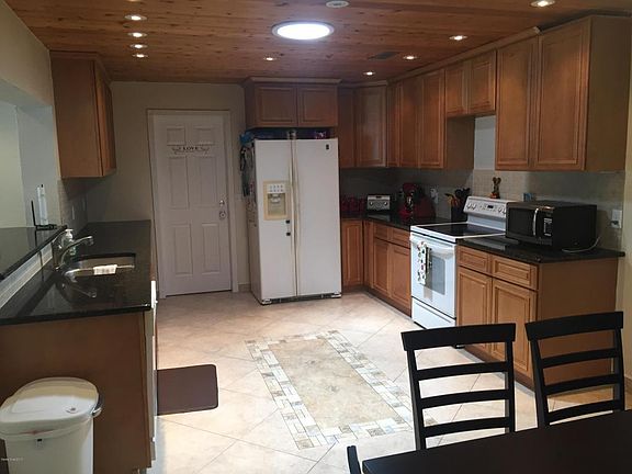 2nd image of 1314 Royal Birkdale Cir