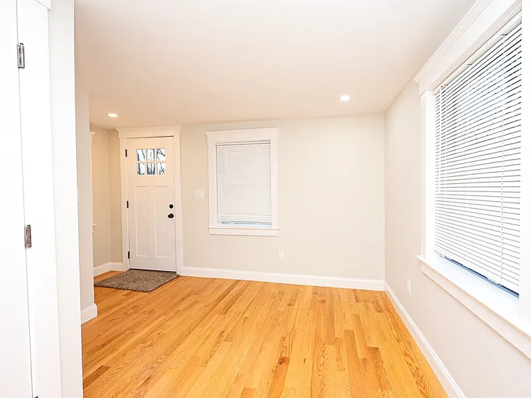 85 Oak St #85 — Photo 17