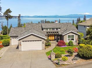 420 Vanderlin Dr, Camano Island, WA 98282