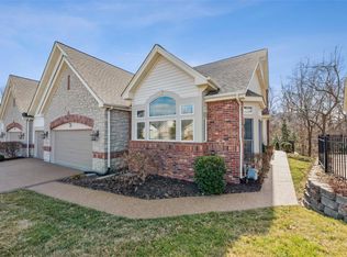 817 Stonebluff Ct, Chesterfield, MO 63005