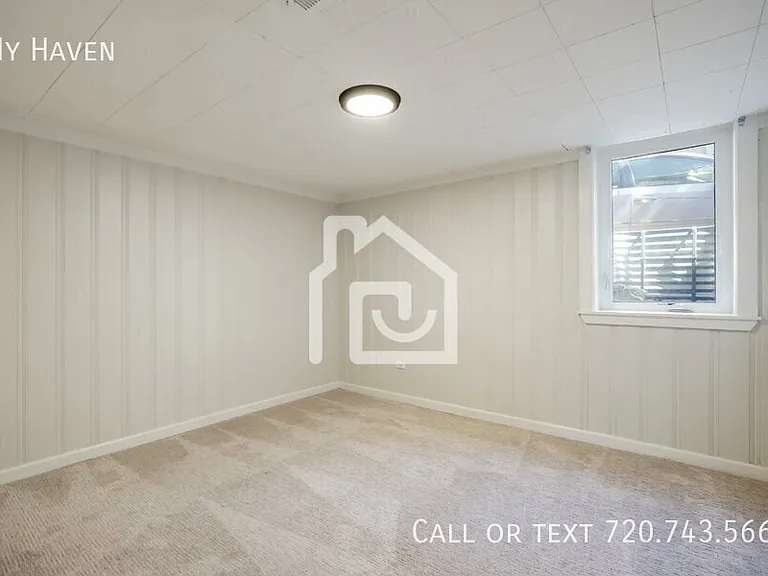 1440 Ivanhoe St — Photo 16