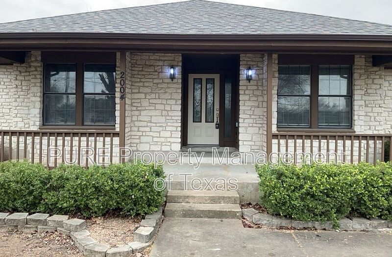 1st image of 2004 Walsh Dr