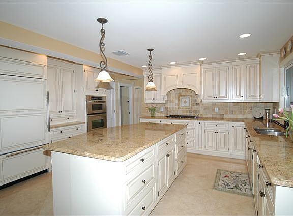 Gourmet Kitchen