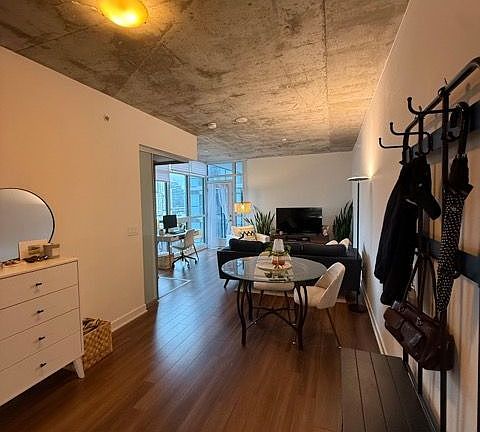 3rd image of 210 Simcoe St #1514