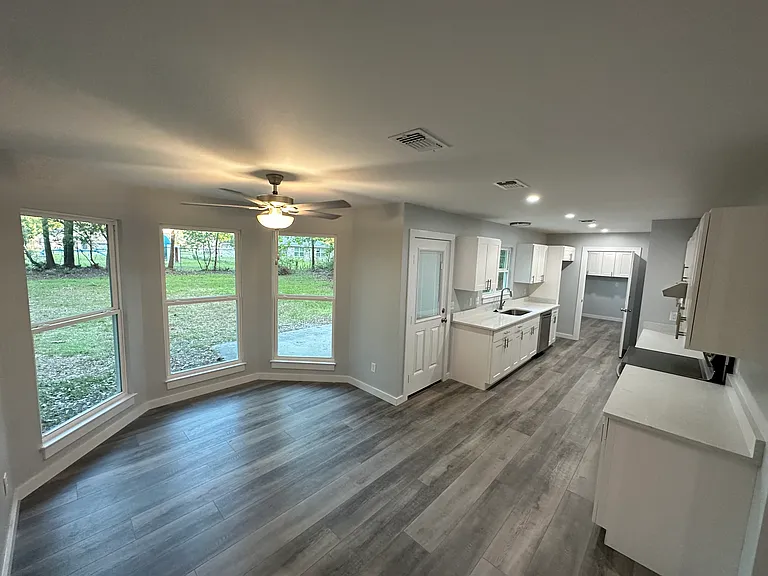3604 Beach View Dr — Photo 5