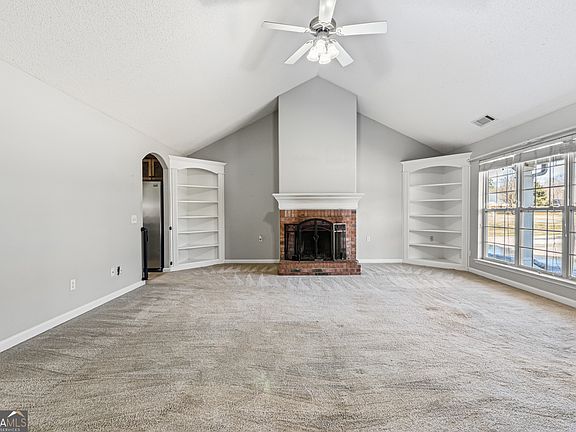 4th image of 349 Simeon Rd