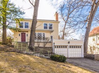 530 56th St, Des Moines, IA 50312