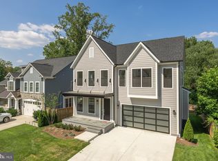 8613 Melwood Rd, Bethesda, MD 20817