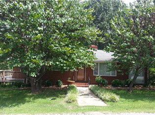 482 Stuart St, Ramseur, NC 27316