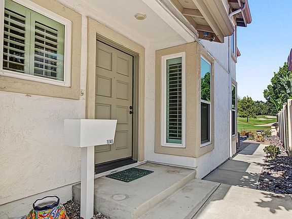 4th image of 1048 Torrey Pines Rd