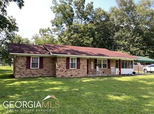 88 Mendes Plum Rd, Glennville, GA 30427