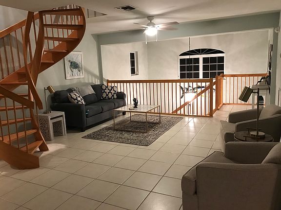 2nd image of 257 Avenue G