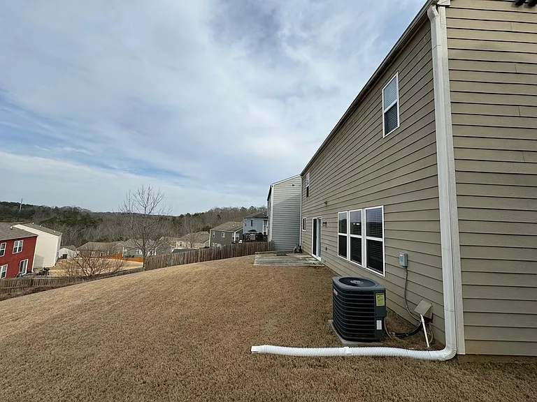 1620 Shire Village Dr — Photo 57