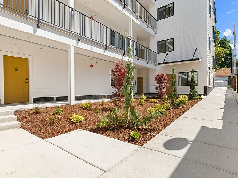 3579 S G St — Photo 17