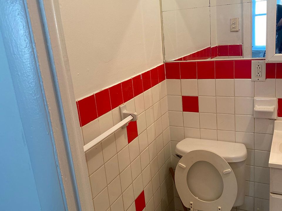 2nd image of 5904 Master St Floor 1