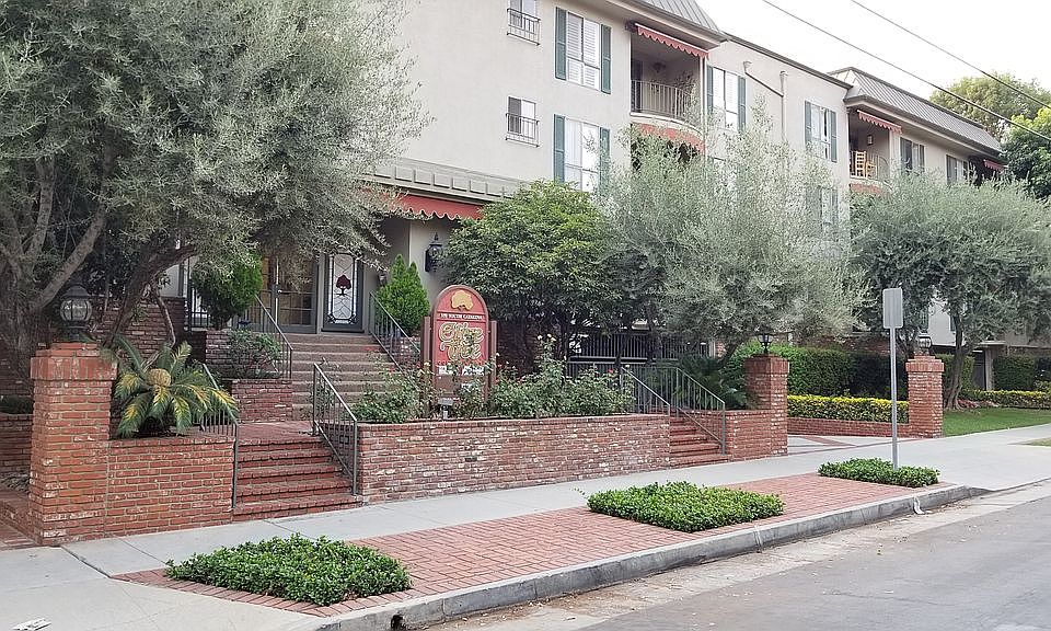 Catalina Main Entrance