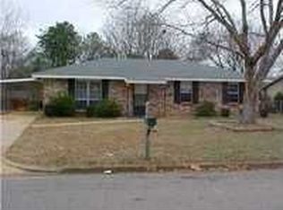 205 Teri Ln, Prattville, AL 36066