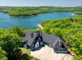 444 Beaverview Dr, Eureka Springs, AR 72631