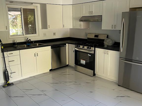 5th image of 761 116th Ave NE
