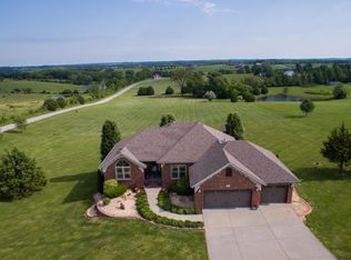 143 Evening Ln, Ozark, MO 65721