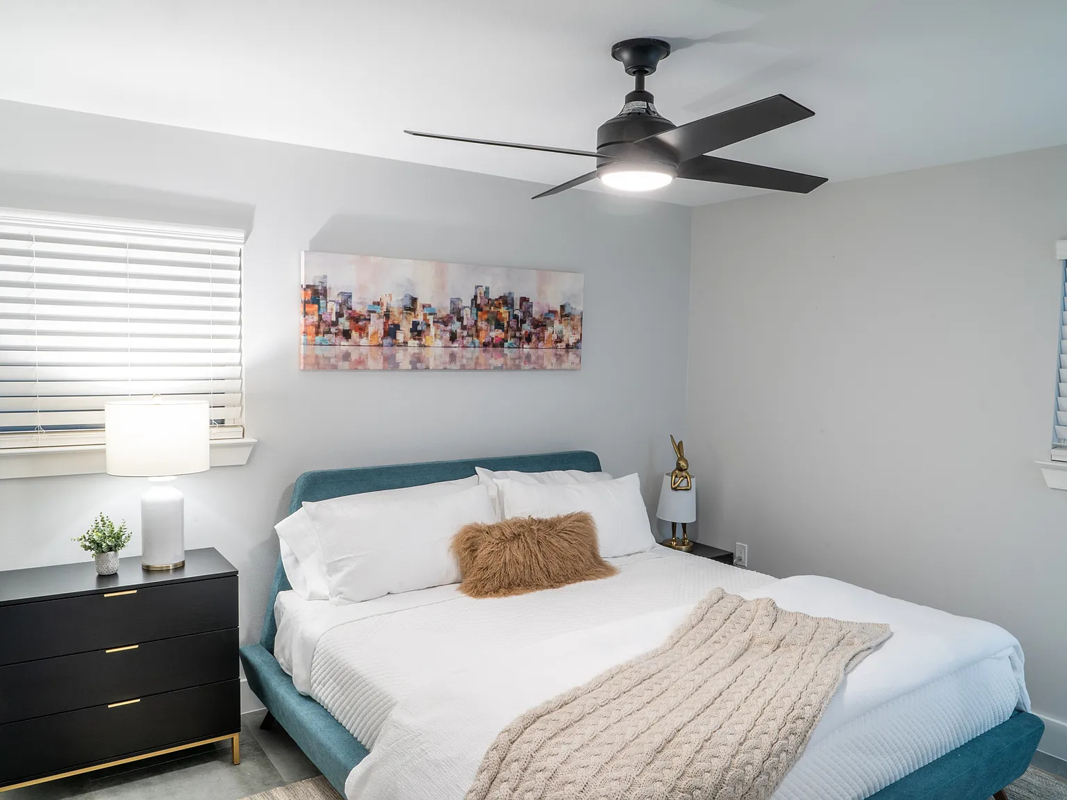 3 bed, $5,000 — Photo 4