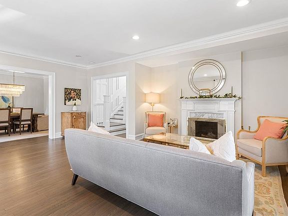 5th image of 3784 Ivy Rd NE