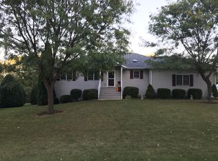 1652 Corona Rd, Rockford, IL 61108