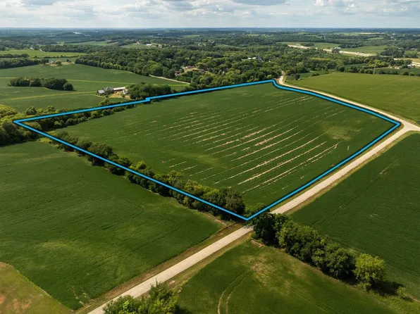 44.42 M/l Acres, Koshkonong Stoughton, WI 53589