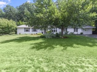 30 Larnis Rd, Framingham, MA 01701