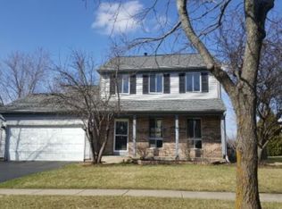 849 Howell Dr, Geneva, IL 60134