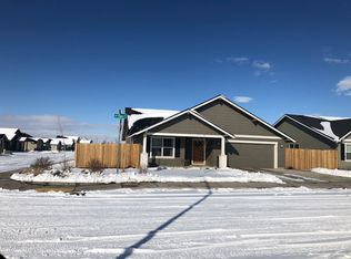 413 NE Oak Pl, Redmond, OR 97756