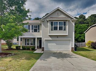 135 Ambergate Dr, Youngsville, NC 27596