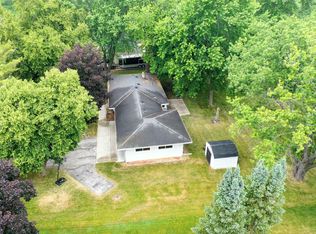 3960 S Elm Dr, New Berlin, WI 53146