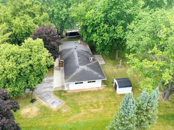 3960 South Elm DRIVE, New Berlin, WI 53146