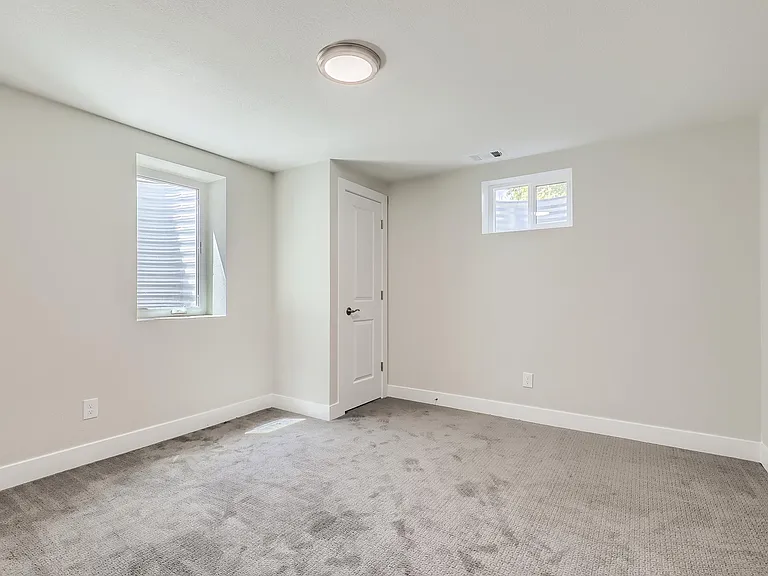 3064 S Winona Ct — Photo 18