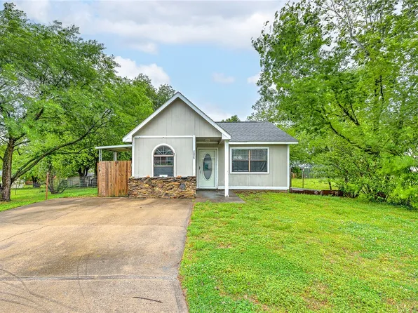 1075 Massey St, Decatur, AR 72722