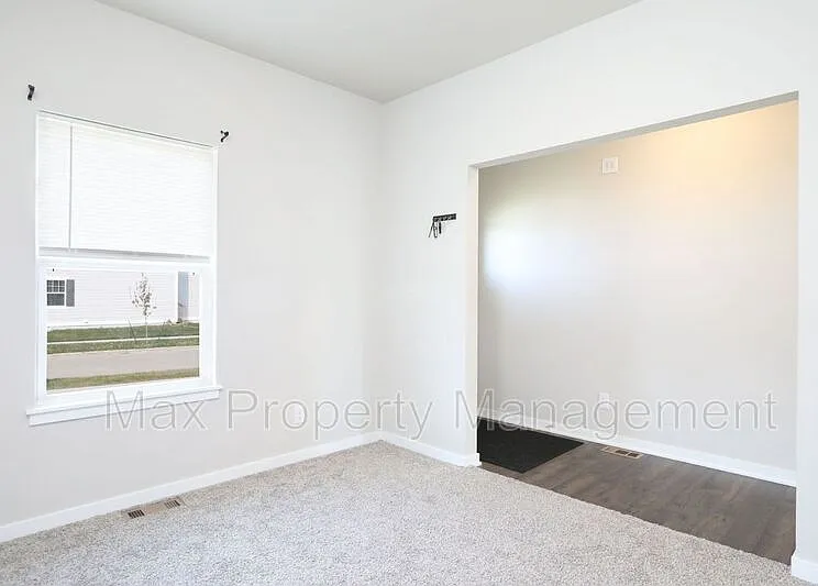 2302 SW 23rd St — Photo 31