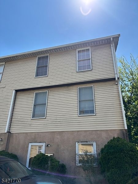 1st image of 25 Wetmore Ave Unit 2