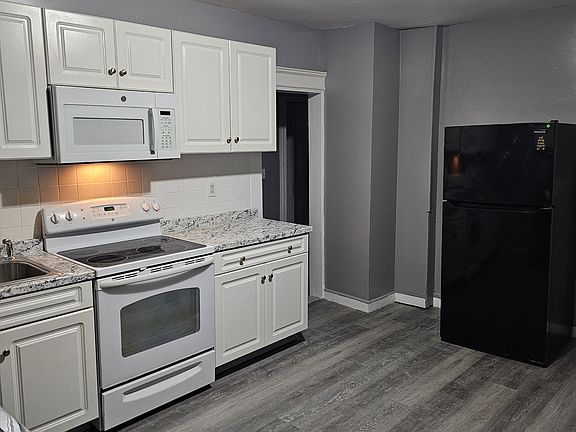 5th image of 62 Alma St #1