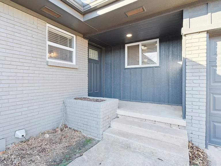 4104 NW 59th St — Photo 5